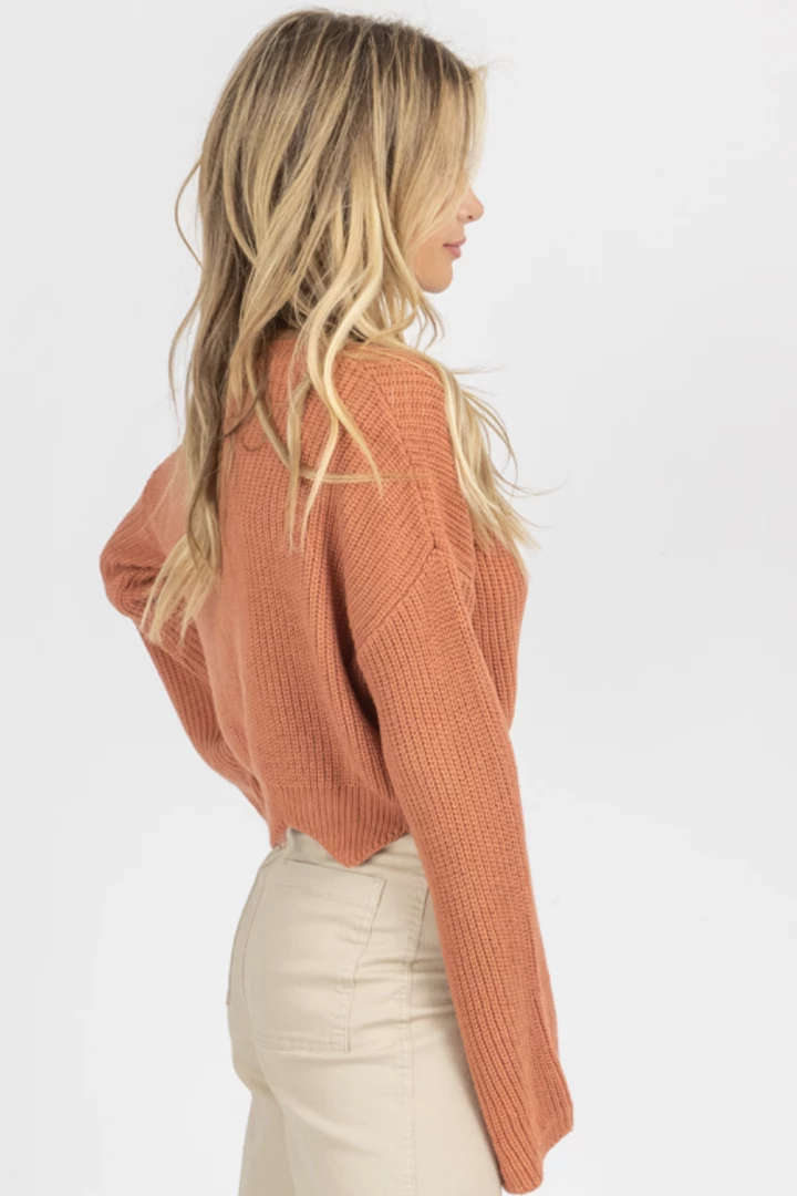 DEE ELLY SIENNA BELL SLEEVE CROPPED SWEATER 5 DEE ELLY SIENNA BELL SLEEVE CROPPED SWEATER