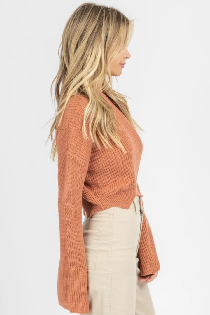DEE ELLY SIENNA BELL SLEEVE CROPPED SWEATER 6 DEE ELLY SIENNA BELL SLEEVE CROPPED SWEATER