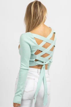 LE LIS NEW ARRIVALS ARTIC LONGSLEEVE KNIT TIE BACK CROP TOP