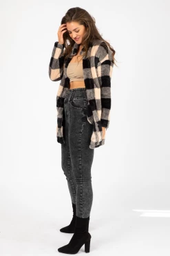 TREND NOTES CLOTHING BLACK ACID WASH 3 BUTTON JEANS