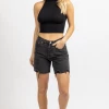 Signature 8 WASHED BLACK MID-THIGH DENIM SHORT