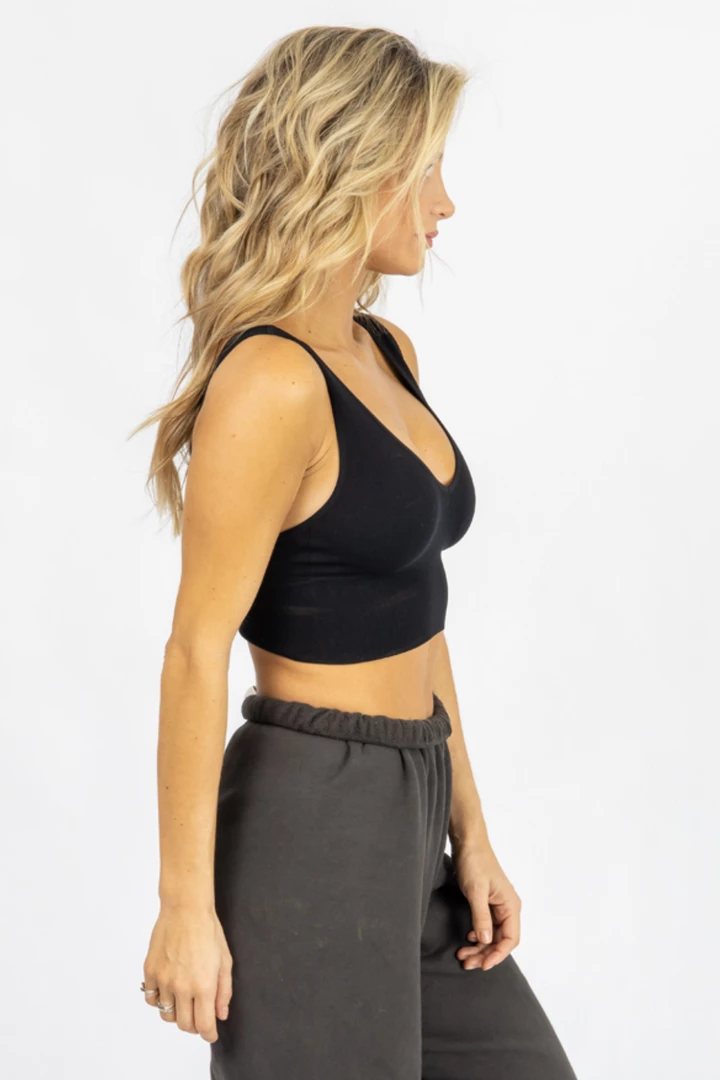 DYNAMIC FASHION BLACK ESSENTIAL RIBBED V-NECK CROP *BACK IN STOCK* CLOTHING 4 DYNAMIC FASHION BLACK ESSENTIAL RIBBED V-NECK CROP *BACK IN STOCK* CLOTHING
