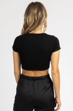 BAILEY ROSE CLOTHING BLACK EXPOSED STITCH CROP TEE