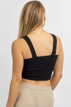 THE FREE YOGA BLACK SQUARENECK KNIT CROP TANK