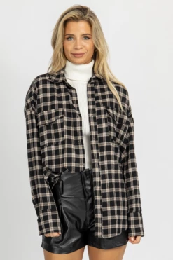 OLIVACEOUS BLACK PLAID RELAXED BUTTONDOWN CLOTHING
