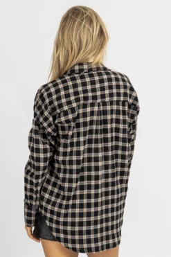 OLIVACEOUS BLACK PLAID RELAXED BUTTONDOWN CLOTHING