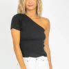 LE LIS CLOTHING BLACK HALF-SLEEVE KNIT TOP