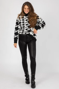 Q2 BLACK SNAKE PRINT SKINNY PANTS