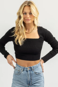 LE LIS BLACK LONGSLEEVE KNIT TIE BACK CROP TOP NEW ARRIVALS