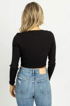 MABLE BLACK LONG SLEEVE SWEETHEART CROP NEW ARRIVALS