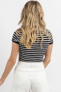 LA VIDA VINTAGE BLACK STRIPED CROP TEE NEW ARRIVALS