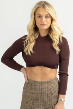 OLIVACEOUS NEW ARRIVALS DARK BROWN UNDERBUST LONGSLEEVE CROP