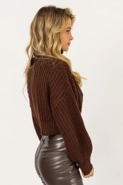 HERA COLLECTION CHOCOLATE CROP TURTLENECK SWEATER CLOTHING