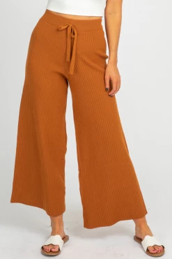 AVVIO LA CARAMEL RIB KNIT PANTS CLOTHING