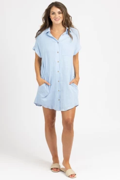 BLUIVY BUTTON UP POCKET DRESS IN CHAMBRAY