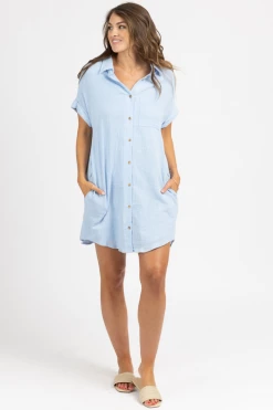 BLUIVY BUTTON UP POCKET DRESS IN CHAMBRAY