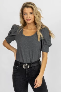 2.7 AUGUST APPAREL CHARCOAL U-NECK PLEATED PUFF TOP