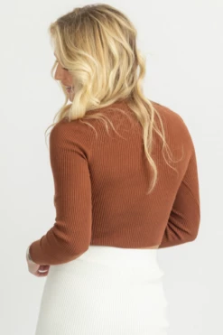 MABLE COGNAC LONG SLEEVE SWEETHEART CROP