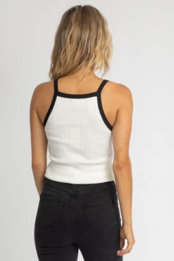 GILLI CONTRAST SQUARENECK TANK