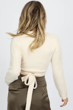 LUSH CREAM FRONT WRAPPED TIE SWEATER