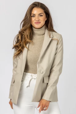 LE LIS CLOTHING CREAM VEGAN LEATHER BLAZER