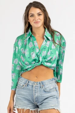 SUNDAY UP CLOTHING GREEN PATTERNED FRONT TWIST CROP