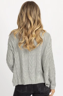 OLIVACEOUS NEW ARRIVALS GREY CABLEKNIT PLUNGING BUTTON CARDIGAN 9 OLIVACEOUS NEW ARRIVALS GREY CABLEKNIT PLUNGING BUTTON CARDIGAN