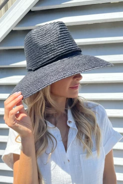 PETER GRIMM BRAIDED ALDER HAT IN BLACK HONEYMOON