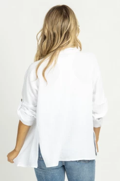 NIC & JO WHITE LINEN SHORTSLEEVE BUTTON DOWN