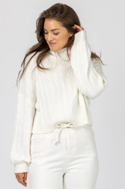 LE LIS IVORY CABLEKNIT TURTLENECK SWEATER CLOTHING