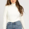 THE FREE YOGA WHITE BASIC FUZZY KNIT