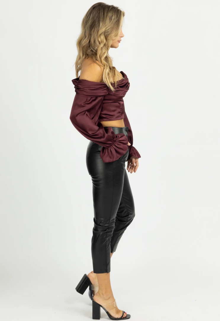 FATE BY LFD BLACK PLEATED HIGH RISE PANTS 6 FATE BY LFD BLACK PLEATED HIGH RISE PANTS