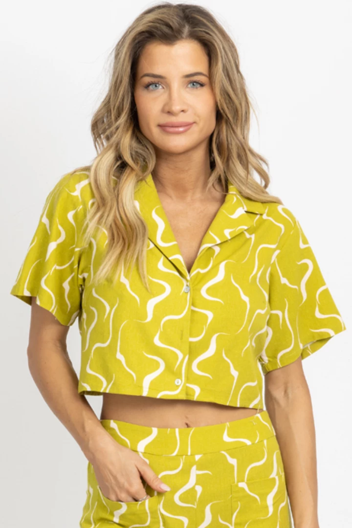 LE LIS LIME LINEN ABSTRACT OPEN-BACK TOP NEW ARRIVALS 3 LE LIS LIME LINEN ABSTRACT OPEN-BACK TOP NEW ARRIVALS