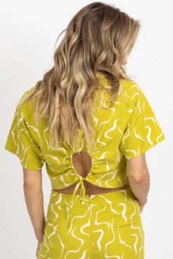 LE LIS LIME LINEN ABSTRACT OPEN-BACK TOP NEW ARRIVALS 15 LE LIS LIME LINEN ABSTRACT OPEN-BACK TOP NEW ARRIVALS