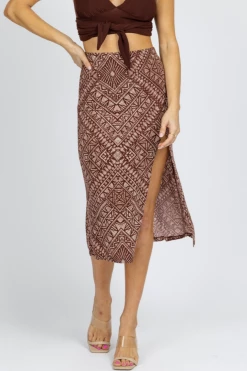 LOVELY DAY NEW ARRIVALS MAROON PATTERNED SIDE SLIT MIDI SKIRT