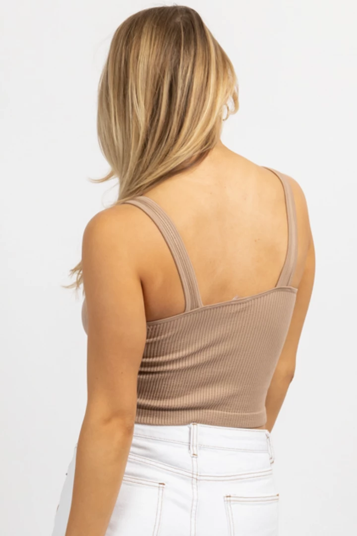 DYNAMIC FASHION MEDIUM NUDE V-RIBBED SLEEVELESS CROP 6 DYNAMIC FASHION MEDIUM NUDE V-RIBBED SLEEVELESS CROP