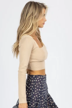 LE LIS NEW ARRIVALS NUDE LONGSLEEVE KNIT TIE BACK CROP TOP