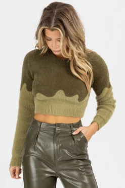 BLUE BLUSH OLIVE ABSTRACT CONTRAST CROP SWEATER *BACK IN STOCK*