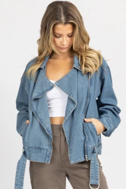 TREND NOTES NEW ARRIVALS BLUE JEAN OVERSIZED MOTO JACKET 15 TREND NOTES NEW ARRIVALS BLUE JEAN OVERSIZED MOTO JACKET