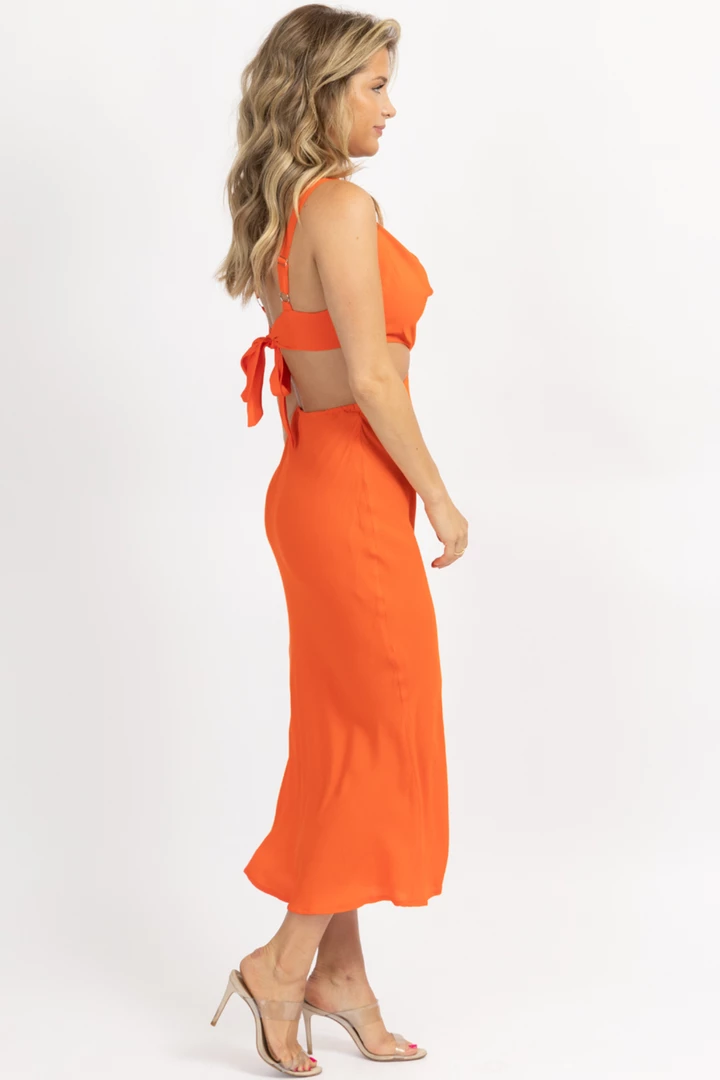 OLIVACEOUS NEW ARRIVALS ORANGE BACK TIE SLEEVELESS MIDI DRESS 6 OLIVACEOUS NEW ARRIVALS ORANGE BACK TIE SLEEVELESS MIDI DRESS