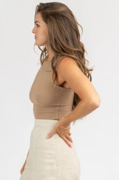 LE LIS ROUND NECK SLEEVELESS BODYSUIT IN TAN