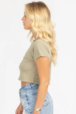 TONY MARY CLOTHING SMOKY OLIVE VINTAGE WASH CROP TEE