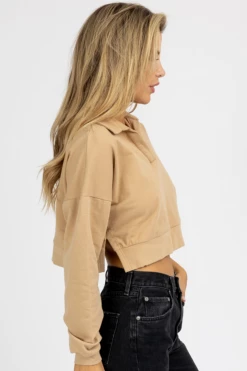 BAILEY ROSE NEW ARRIVALS TAUPE LONG SLEEVE COLLARED KNIT CROP TOP