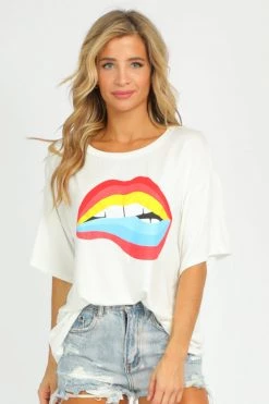 BLUE BUTTERCUP WHITE MULTICOLOR LIPS TEE CLOTHING