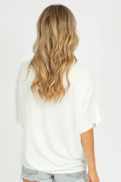 BLUE BUTTERCUP WHITE MULTICOLOR LIPS TEE CLOTHING