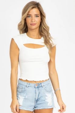 LE LIS WHITE CUTOUT RIBBED TOP