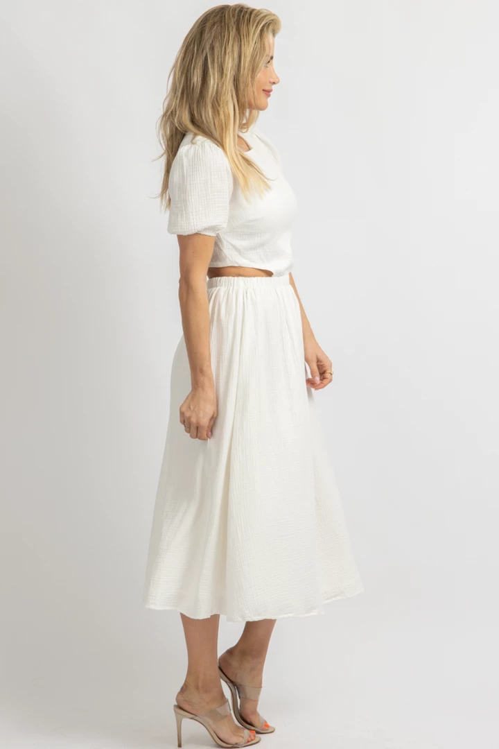 BLUE BLUSH NEW ARRIVALS IVORY PUFF SLEEVE WAIST CUTOUT MIDI DRESS 5 BLUE BLUSH NEW ARRIVALS IVORY PUFF SLEEVE WAIST CUTOUT MIDI DRESS