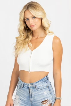 MISS LOVE CLOTHING WHITE KNIT ZIPPERED CROP TANK