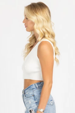MISS LOVE CLOTHING WHITE KNIT ZIPPERED CROP TANK