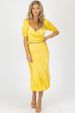 DEE ELLY YELLOW FLORAL SIDE-TIE SATIN MIDI SET